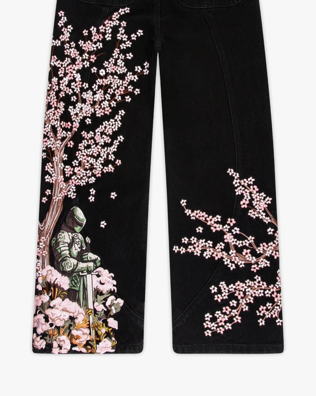 Vintage-Style Wide-Leg Jeans with Intricate Embroidery