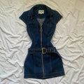 Y2K-style sleeveless, fitted, waist-cinching denim dress