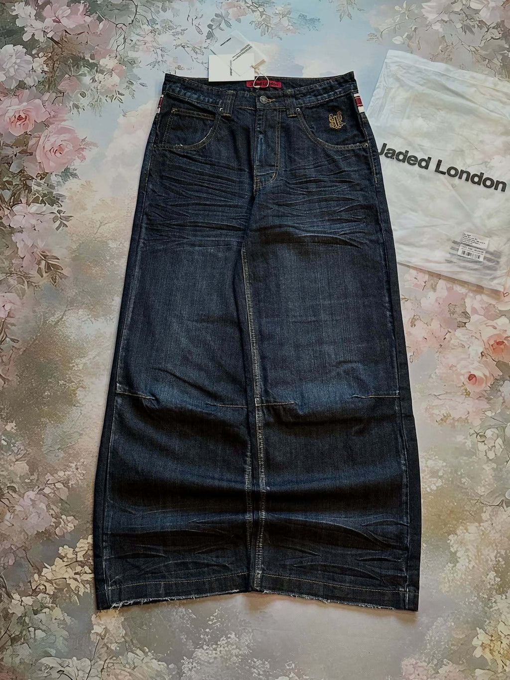 Y2K Hip-Hop Style Washed, Distressed, and Printed Jeans
