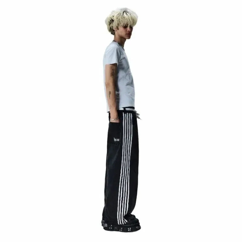 Y2K American retro style street style striped wide-leg loose jeans.