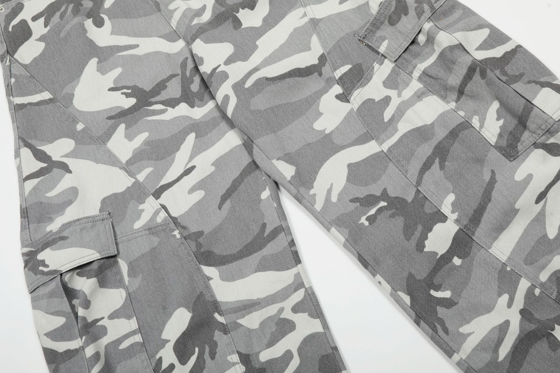 YAVIORA Gray and White Camouflage Cargo Pants