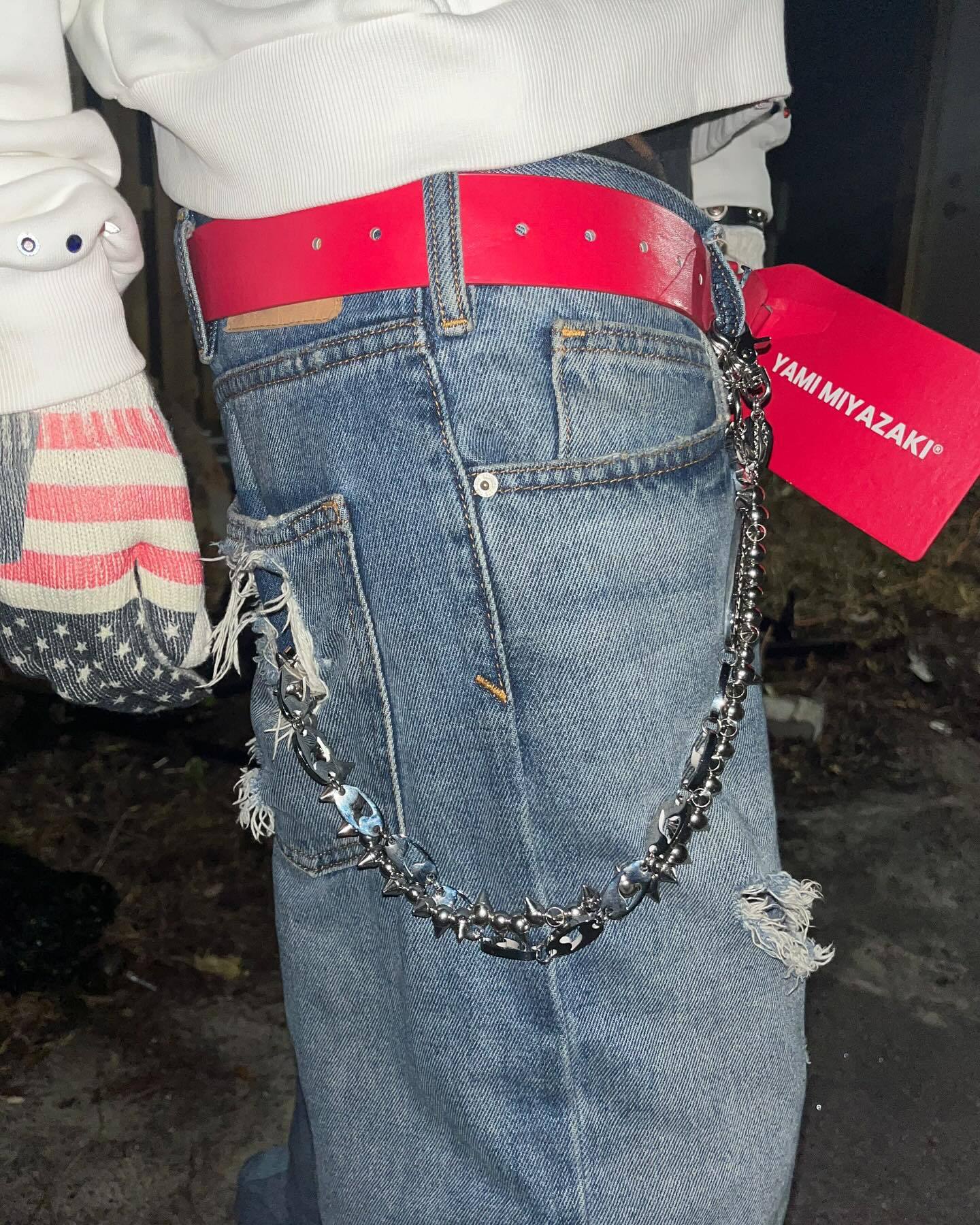 "Freedom & Beauty" Letter Appliqué Hoodie