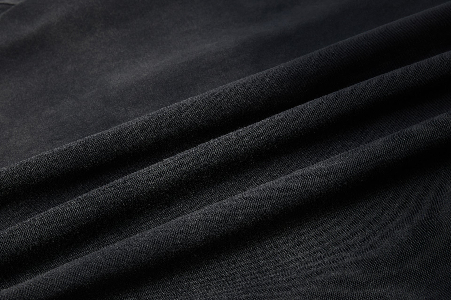 YAVIORA "Hear No Evil" Gradient T-Shirt