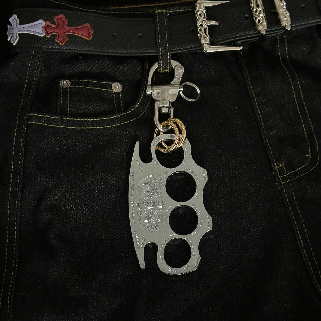 Yaviora Heavy-Duty Knuckle Duster Waist Pendant Keychain