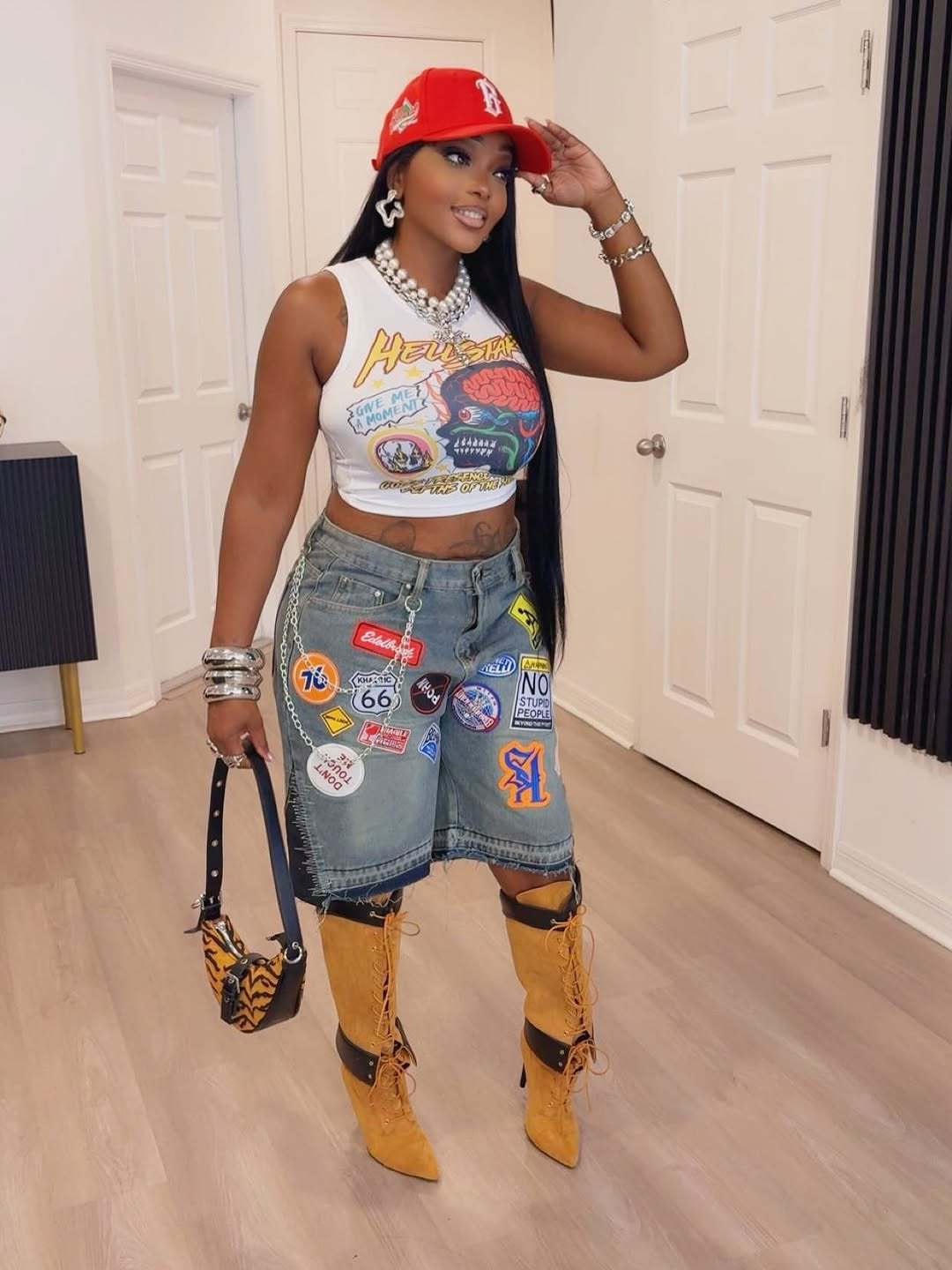 Y2K hip-hop cartoon embroidered loose-fitting shorts
