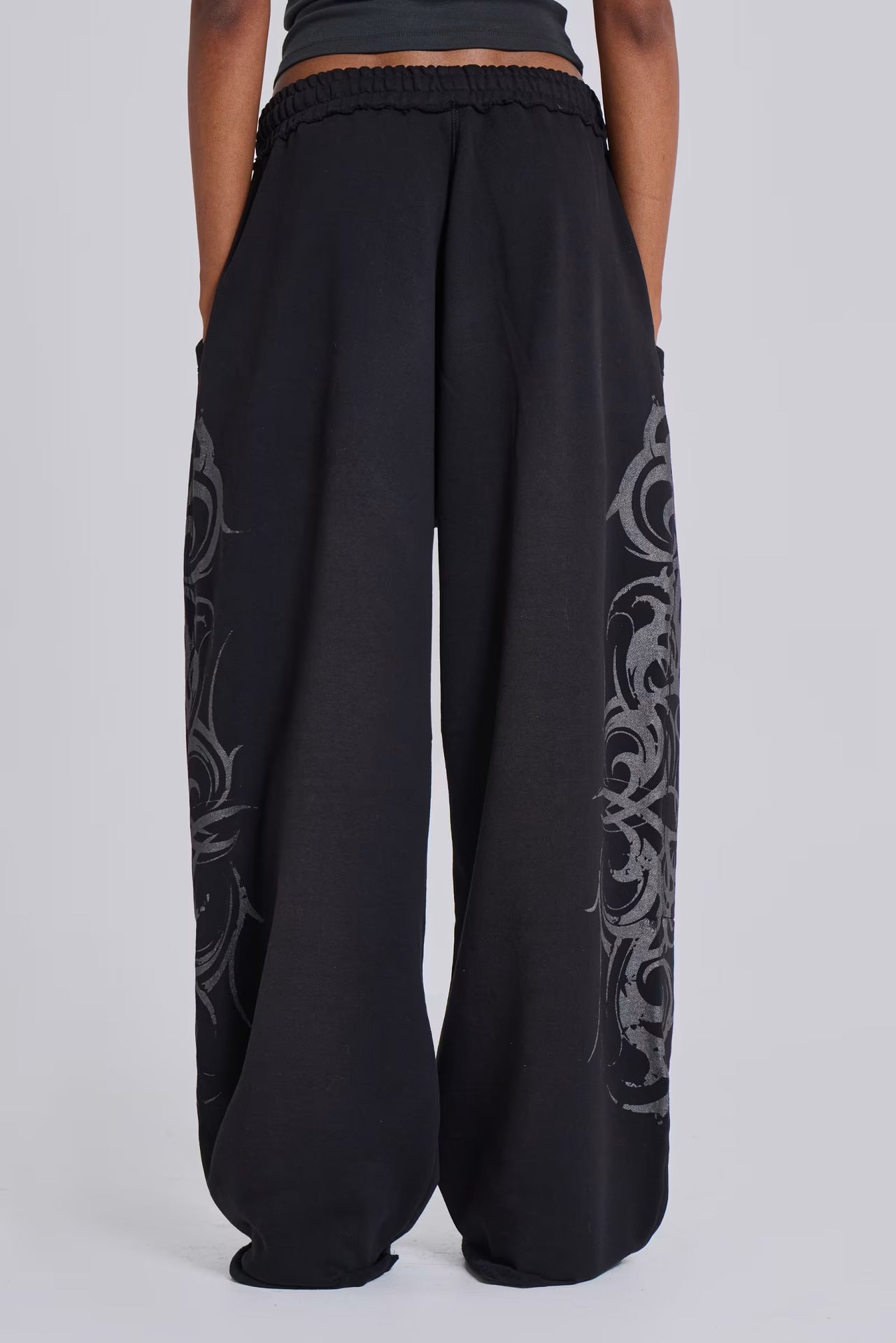 Y2K Hip-Hop Style Washed, Distressed, and Printed Jeans