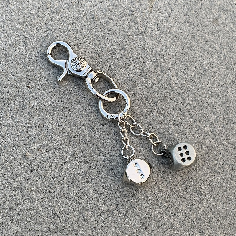 Retro floral heavy-duty keychain dice pendant