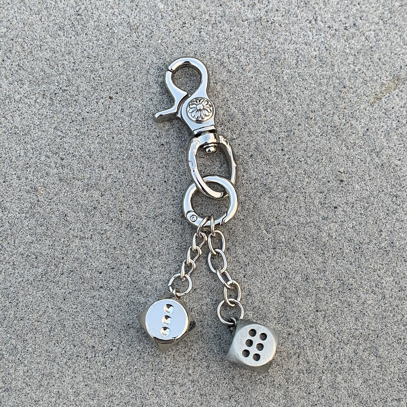 Retro floral heavy-duty keychain dice pendant