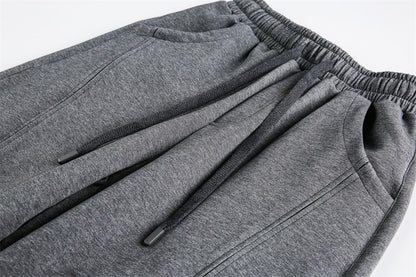 YAVIORA Curved Sweatpants