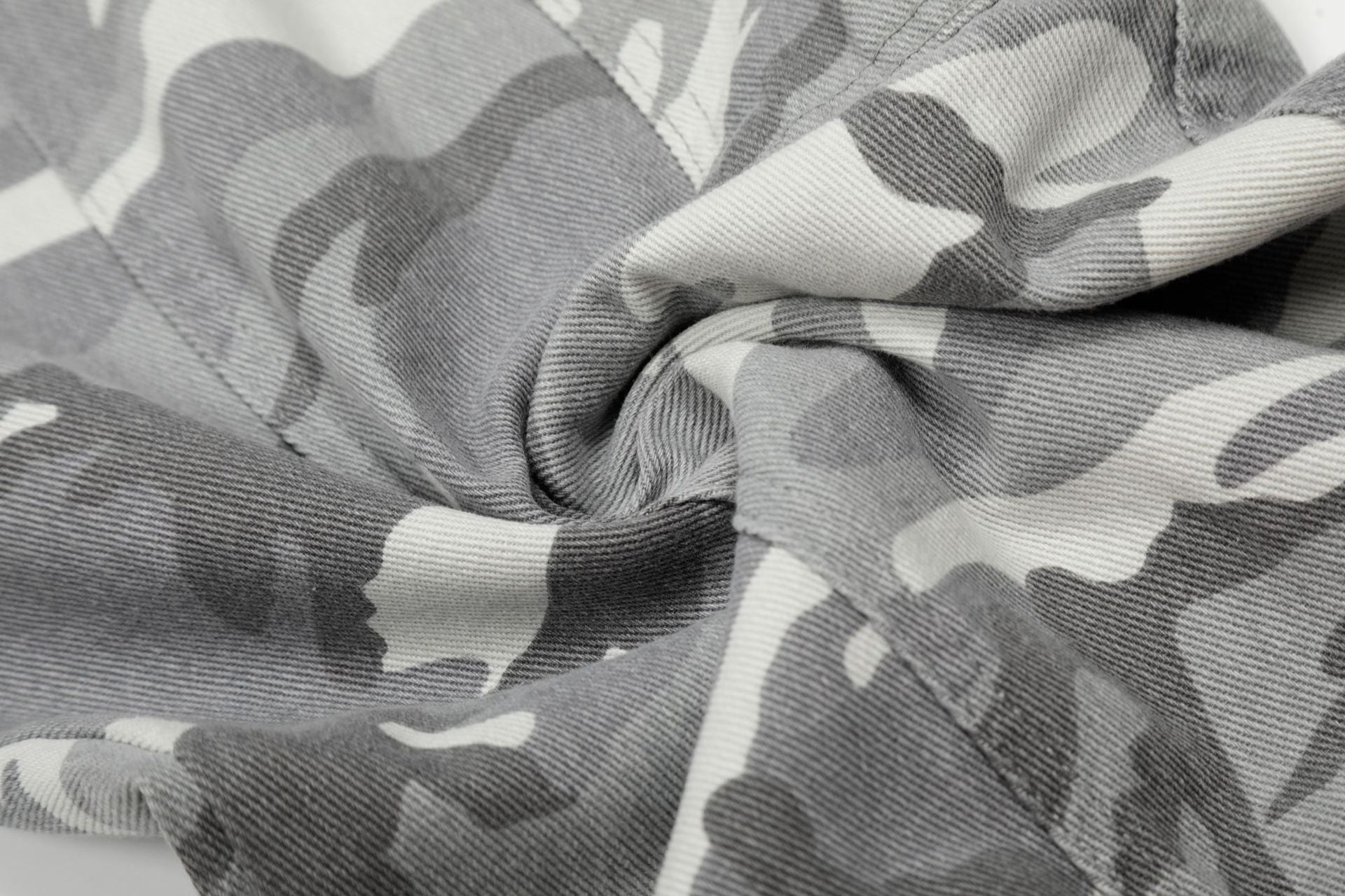 YAVIORA Gray and White Camouflage Cargo Pants