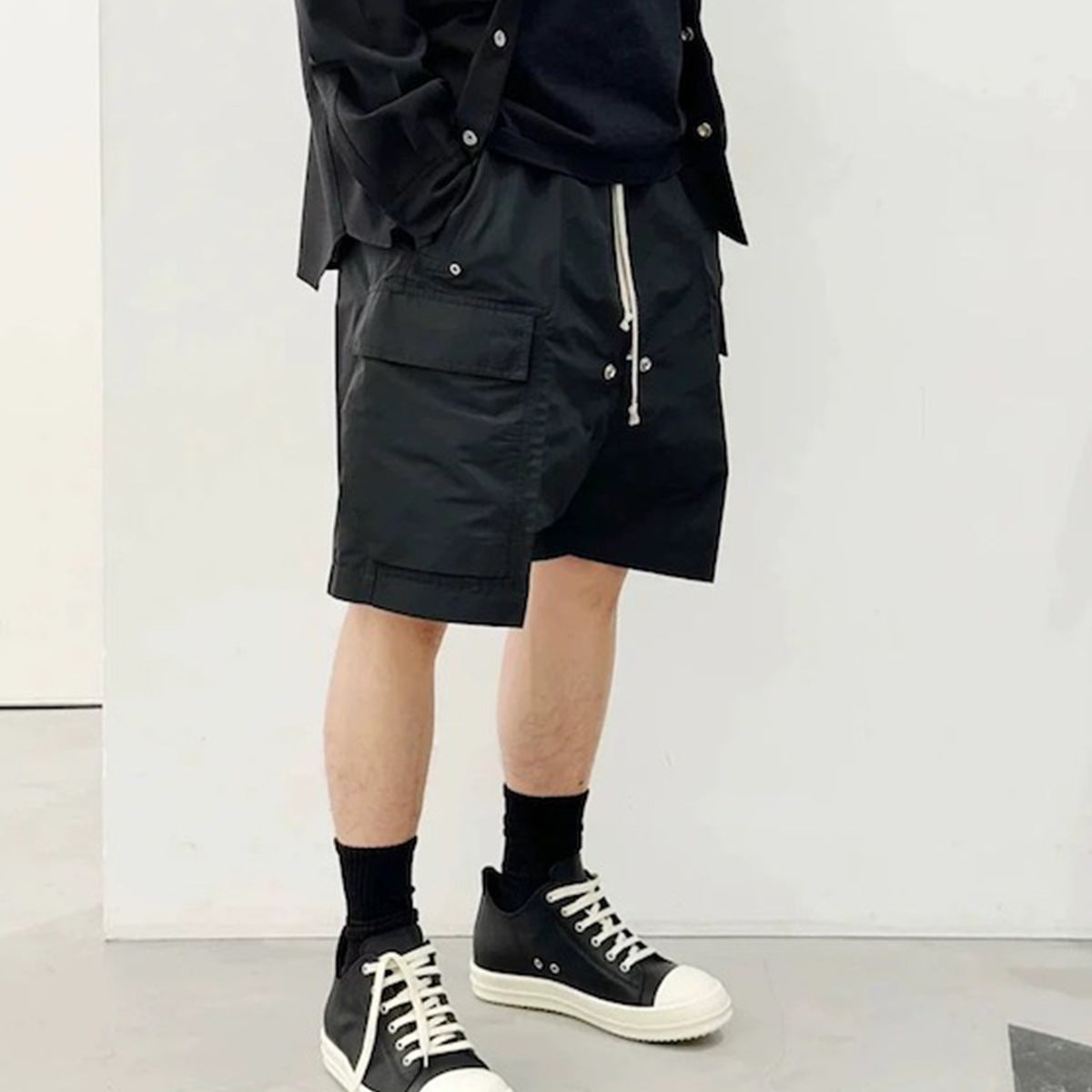 YAVIORA Loose-fitting RO Style Cargo Shorts