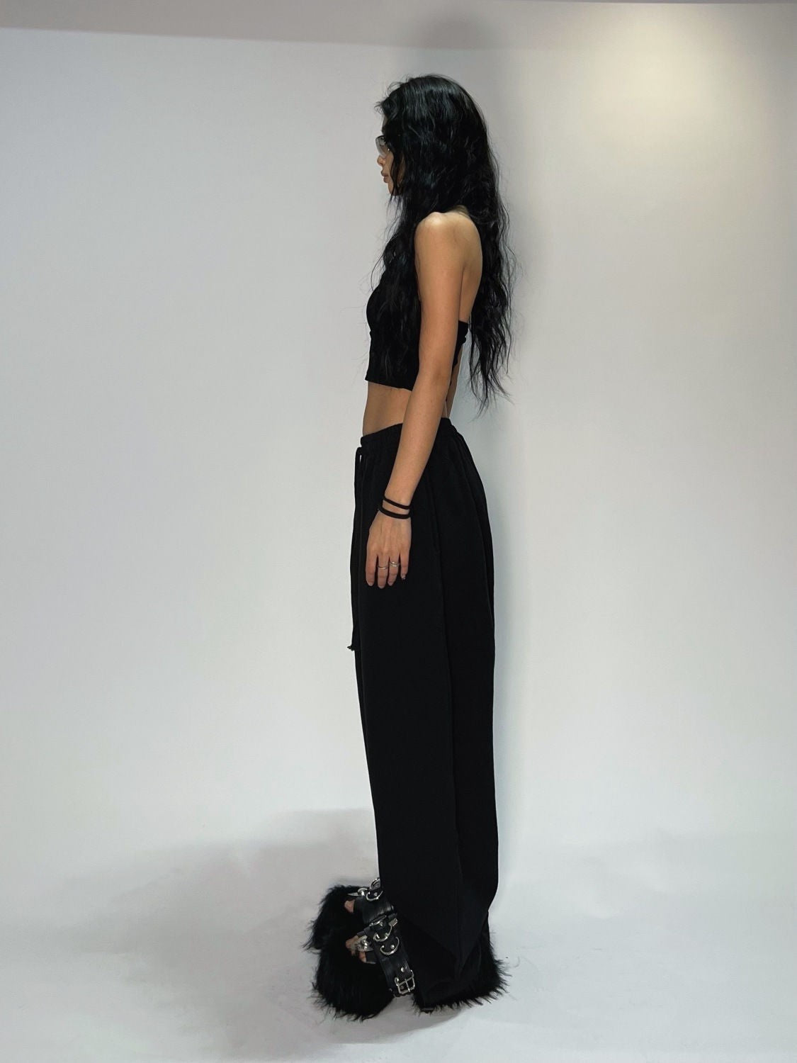 Y2K wide-leg loose-fit casual sweatpants.