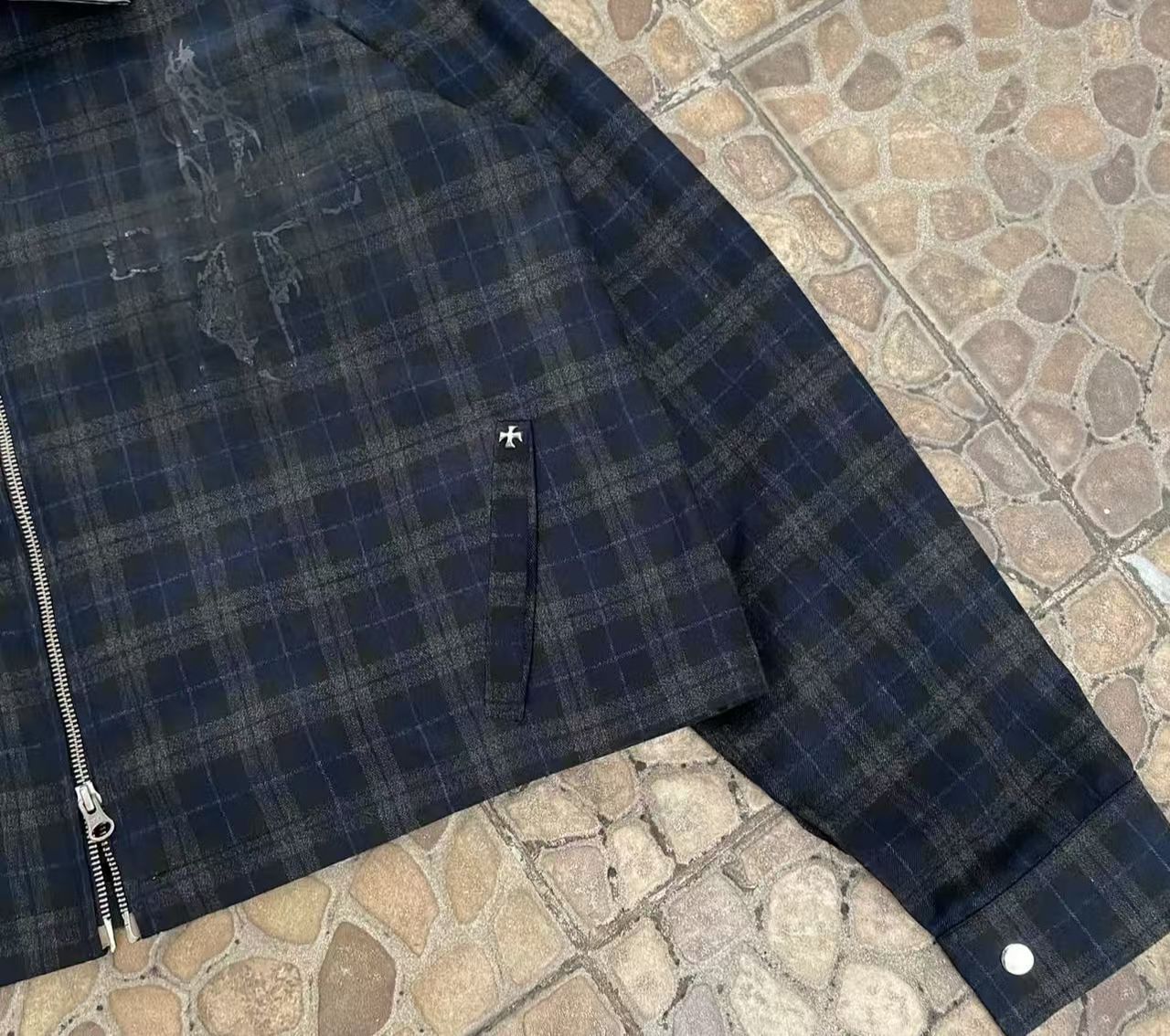 Retro Striped Pullover Jacket with 3D Embroidery and Dual Zippers