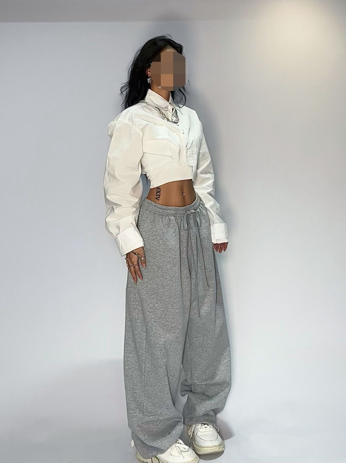 Y2K wide-leg loose-fit casual sweatpants.