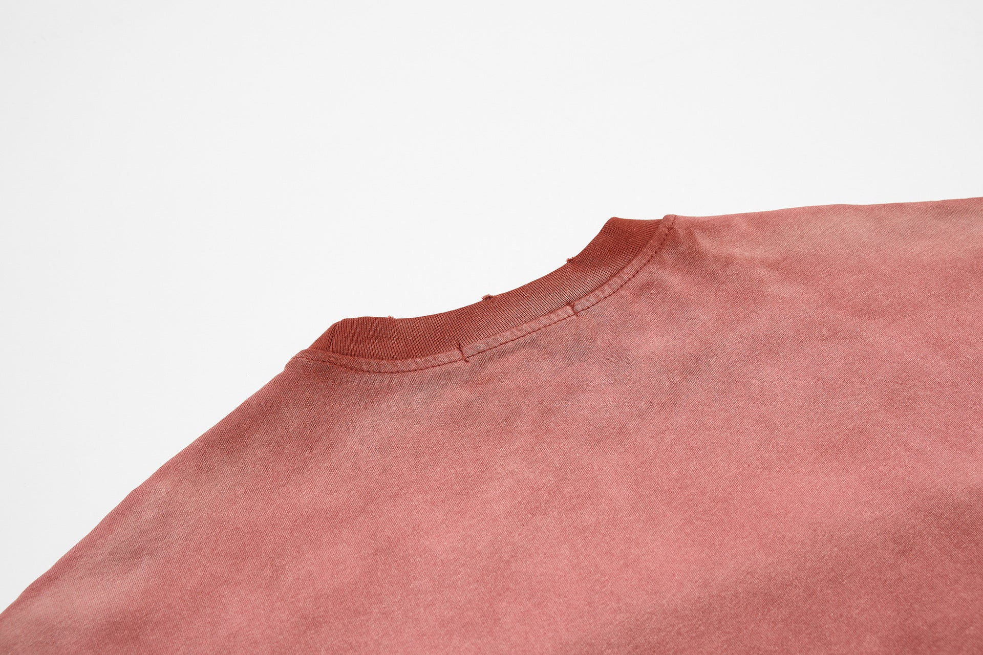YAVIORA "Hear No Evil" Gradient T-Shirt