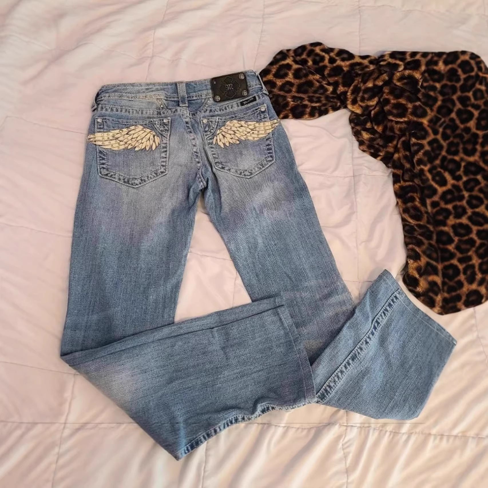 "Hot Girl" Style Sequin-Wing Sweatshirt and Pants Set