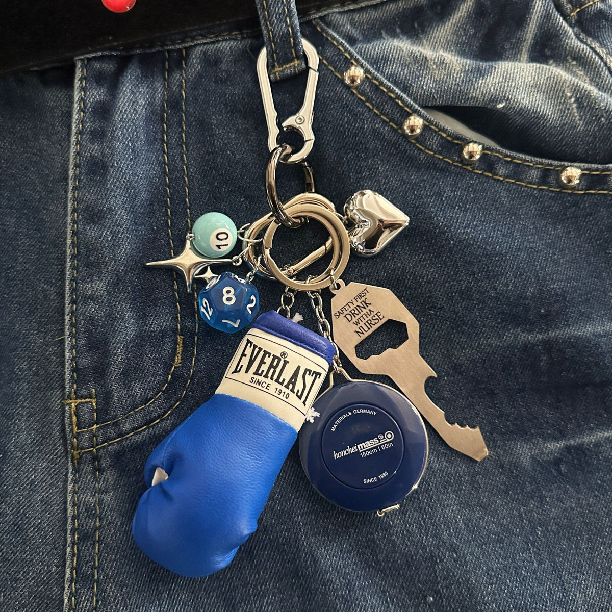 Yaviora Boxing Glove-Style Measuring Tape Multi-Element Keychain