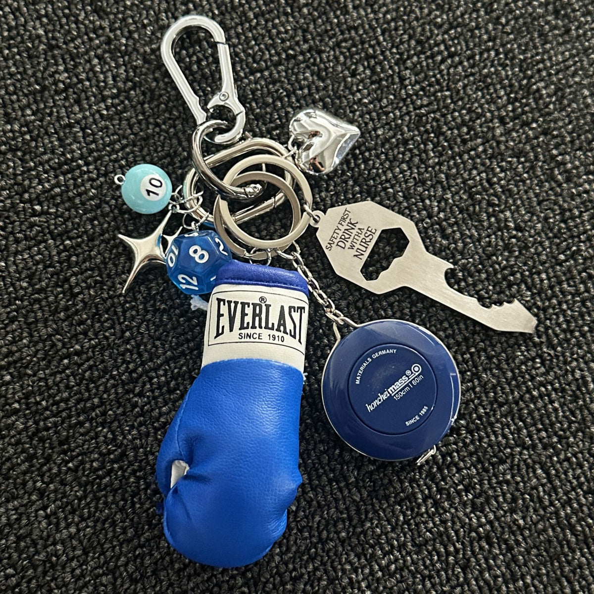 Yaviora Boxing Glove-Style Measuring Tape Multi-Element Keychain