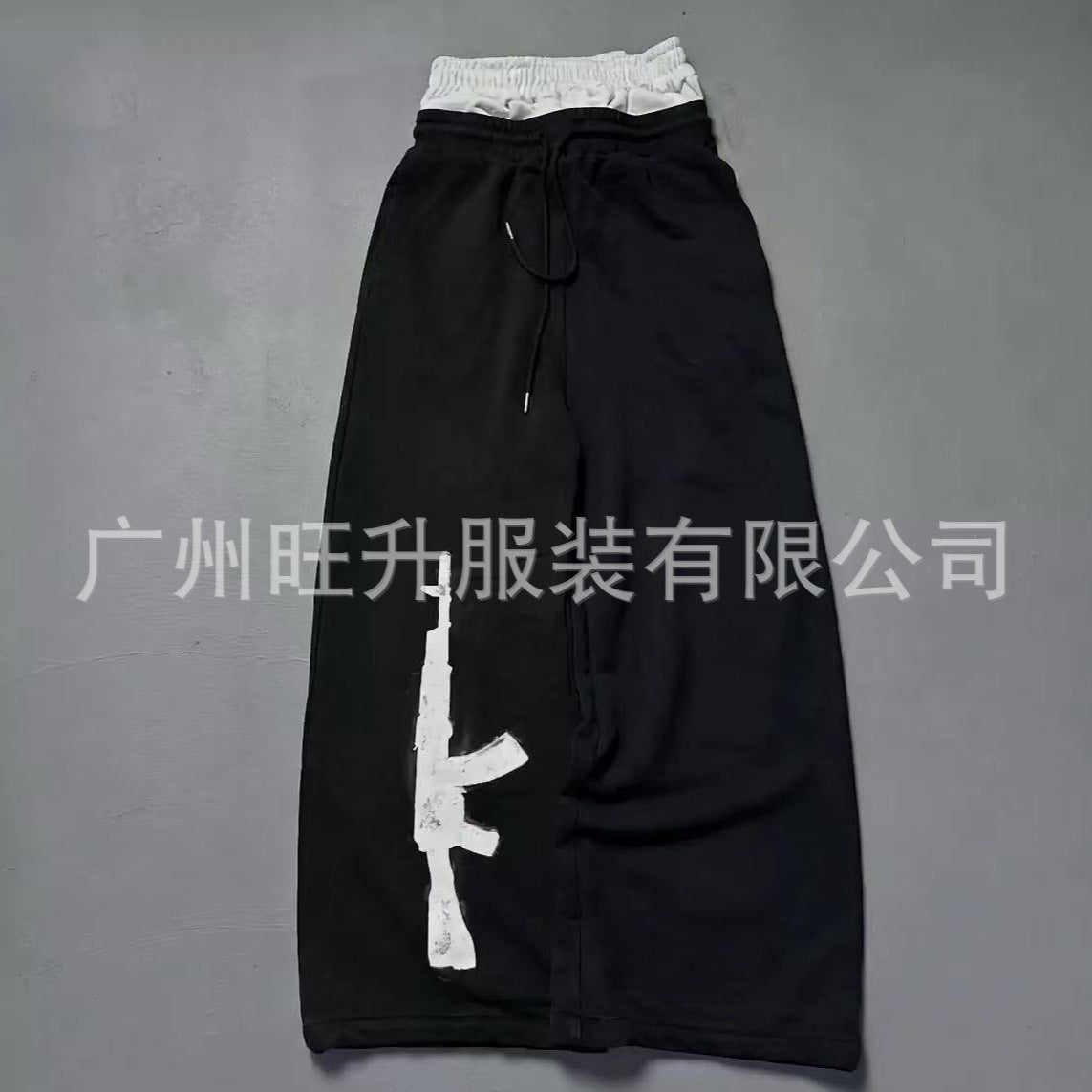 Street-Style Sweatpants with Embroidery and AK-47 Print