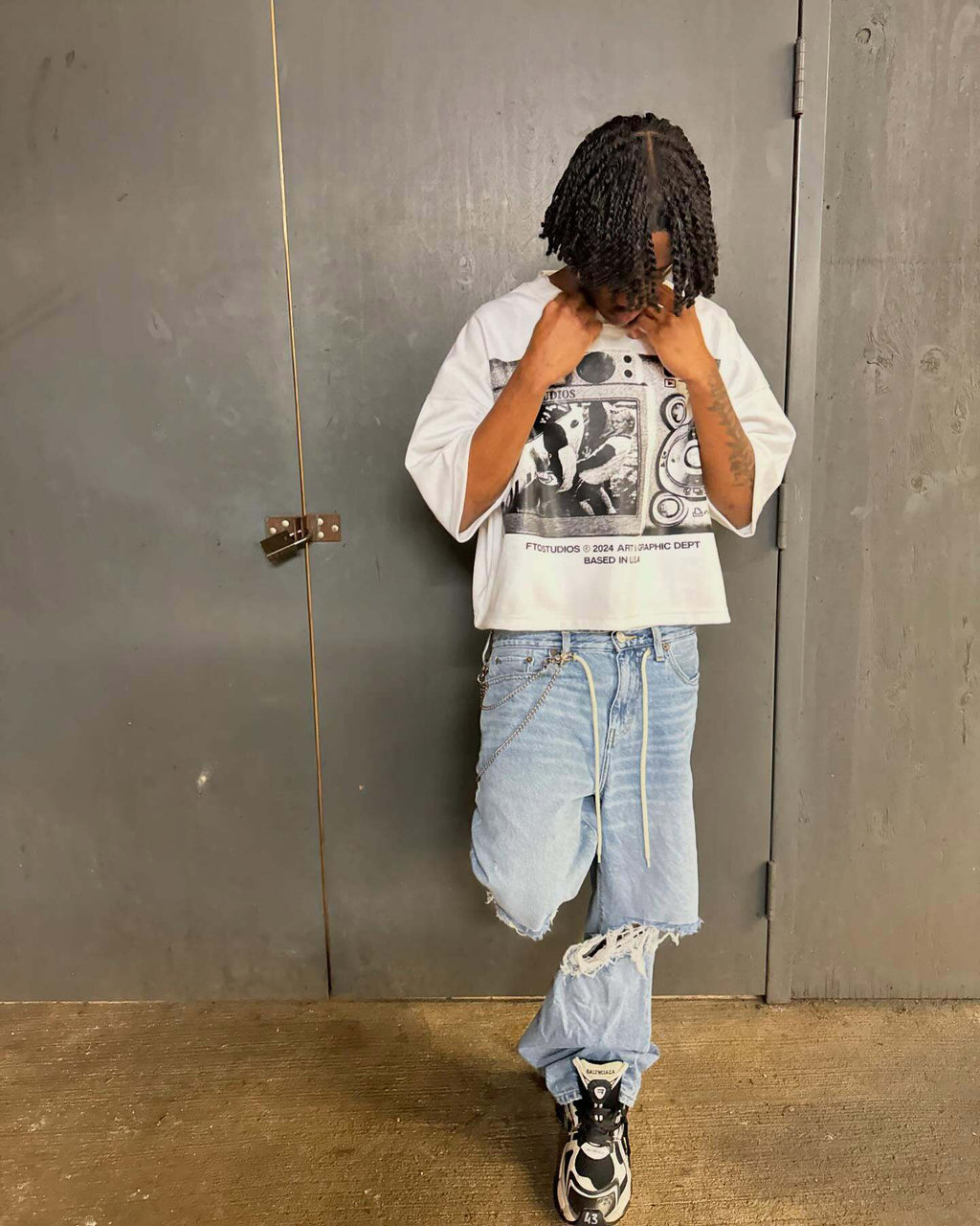 Street-style graffiti and vinyl record print T-shirt