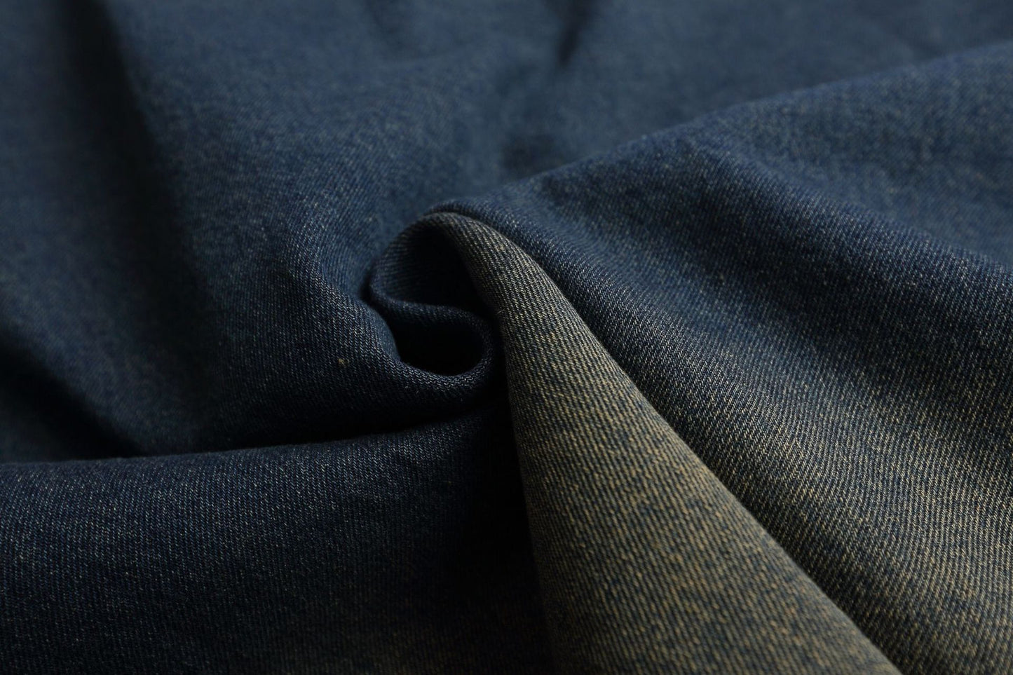 Sweat à capuche en jean brodé YAVIORA