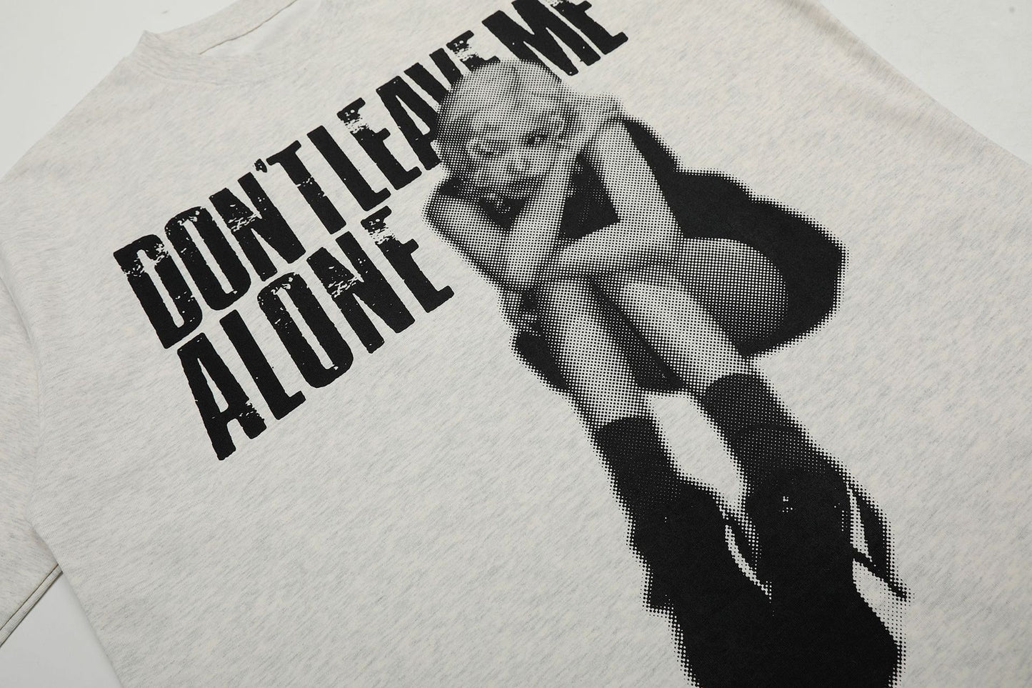 YAVIORA T-Shirt mit abstrakter Figur