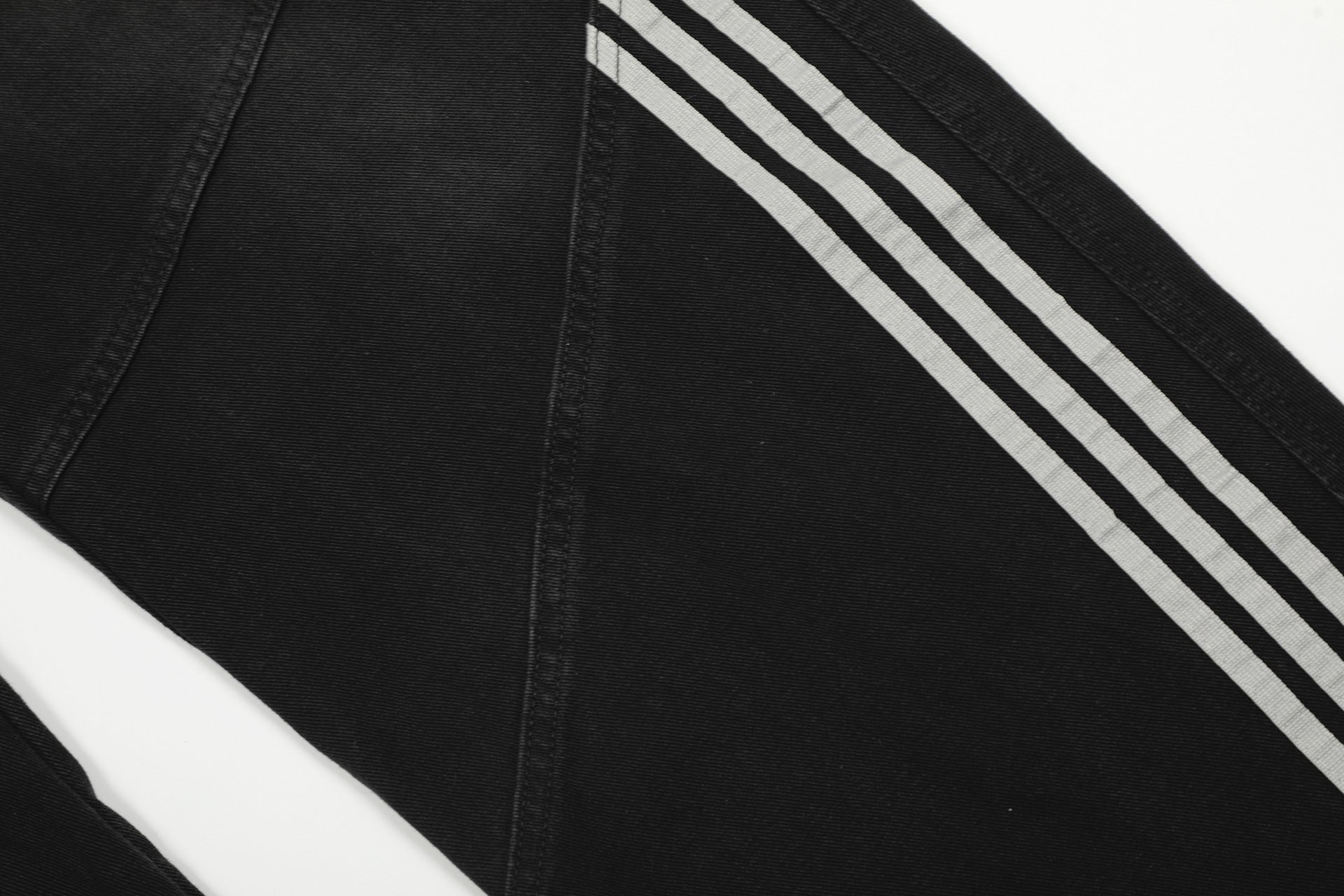 YAVIORA Deconstructed 3-Stripes Curved Wide Leg Pants