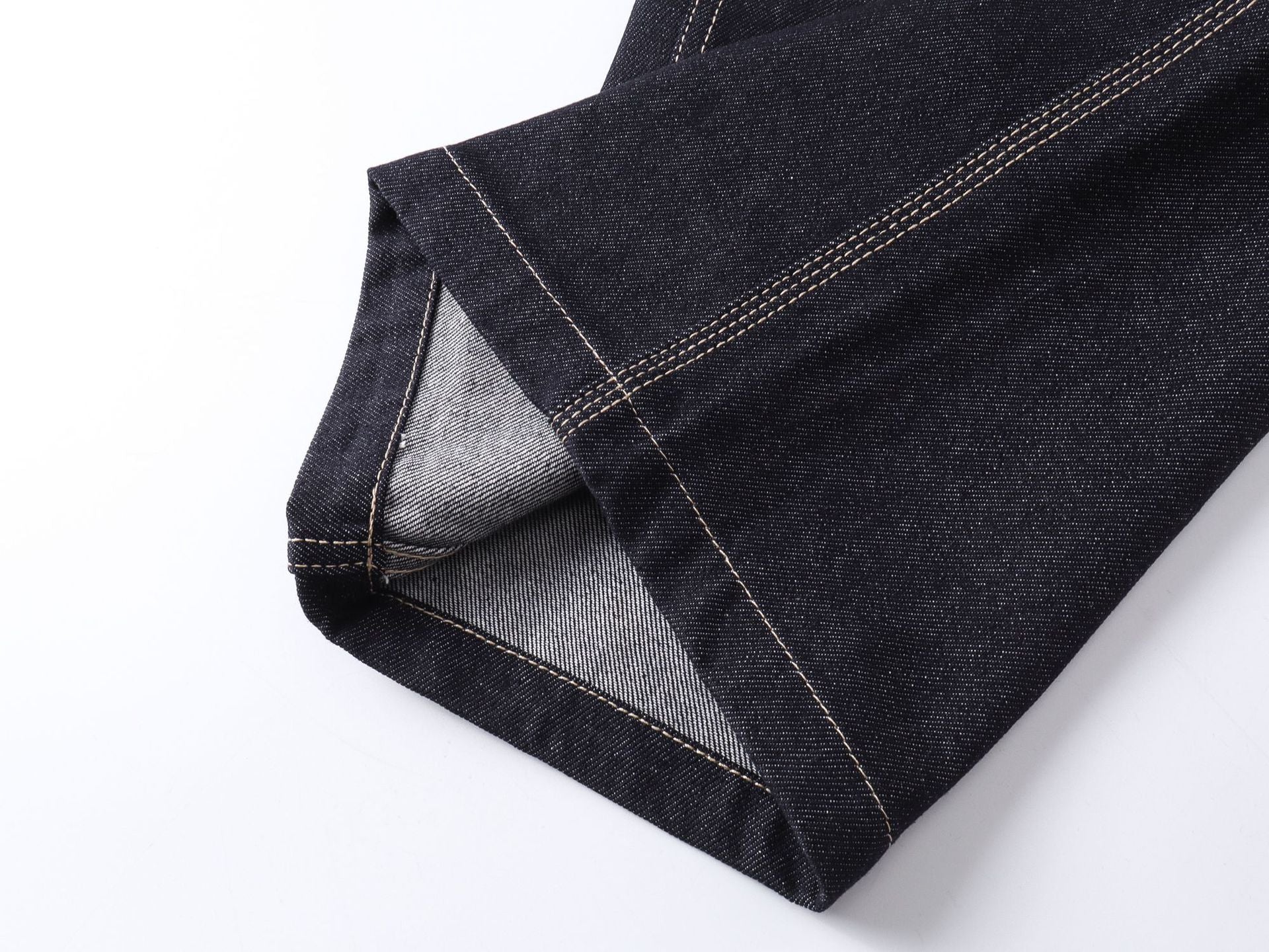 AVIORA American Vintage Washed Denim Jeans