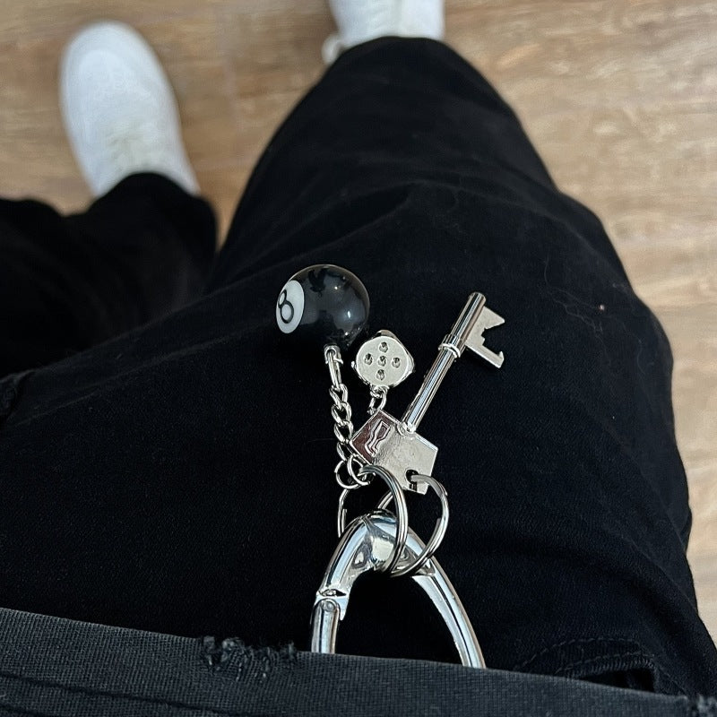 Yaviora oval-shaped trendy hiking multi-functional keychain